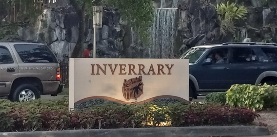 Condominio en Lauderhill, Florida, 2 dormitorios № 1965582