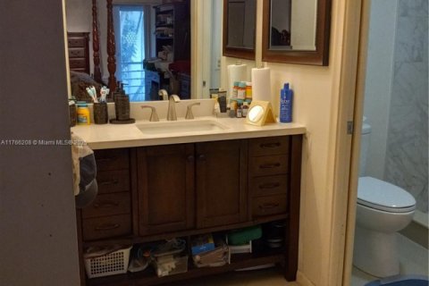 Condominio en venta en Lauderhill, Florida, 2 dormitorios, 99.41 m2 № 1965582 - foto 17