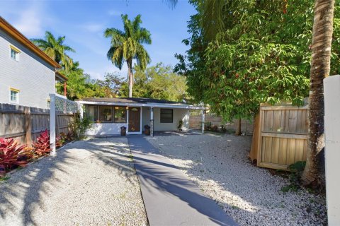 Casa en venta en Fort Lauderdale, Florida, 2 dormitorios, 75.16 m2 № 2270785 - foto 14