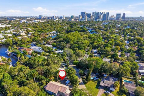 Casa en venta en Fort Lauderdale, Florida, 2 dormitorios, 75.16 m2 № 2270785 - foto 3
