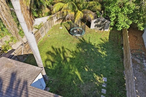 Casa en venta en Fort Lauderdale, Florida, 2 dormitorios, 75.16 m2 № 2270785 - foto 17