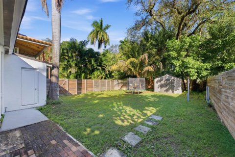 Casa en venta en Fort Lauderdale, Florida, 2 dormitorios, 75.16 m2 № 2270785 - foto 15