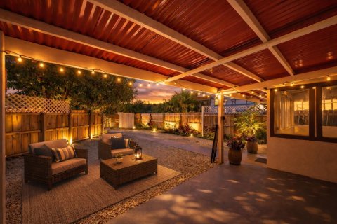 Casa en venta en Fort Lauderdale, Florida, 2 dormitorios, 75.16 m2 № 2270785 - foto 2