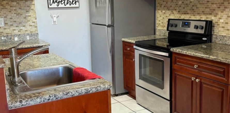 Condo à Miami, Floride, 2 chambres № 2052012