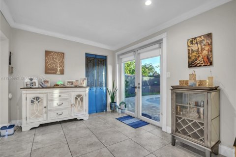 Casa en venta en Hialeah, Florida, 3 dormitorios, 149.2 m2 № 1970146 - foto 29