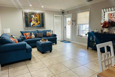 Купить виллу или дом в Хайалиа, Флорида 3 спальни, 149.2м2, № 1970146 - фото 5