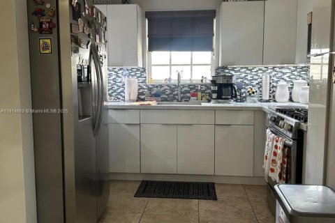 Купить виллу или дом в Хайалиа, Флорида 3 спальни, 149.2м2, № 1970146 - фото 12