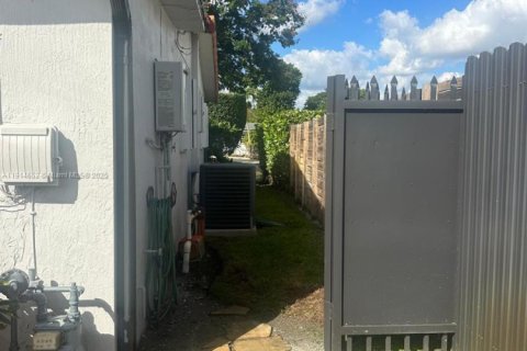 Купить виллу или дом в Хайалиа, Флорида 3 спальни, 149.2м2, № 1970146 - фото 20