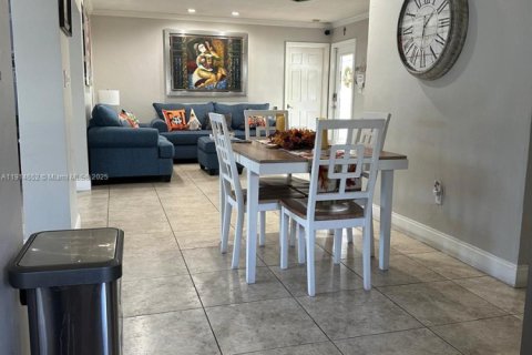 Купить виллу или дом в Хайалиа, Флорида 3 спальни, 149.2м2, № 1970146 - фото 11