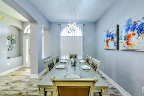 House in Kissimmee, Florida 5 bedrooms, 227.52 sq.m. № 1650131 - photo 4