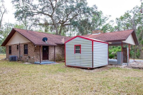House in High Springs, Florida 2 bedrooms, 151.99 sq.m. № 1517245 - photo 24
