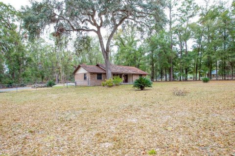 House in High Springs, Florida 2 bedrooms, 151.99 sq.m. № 1517245 - photo 27