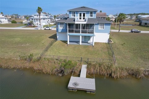 Casa en venta en Hernando Beach, Florida, 3 dormitorios, 185.62 m2 № 1899662 - foto 10