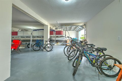 Casa en venta en Hernando Beach, Florida, 3 dormitorios, 185.62 m2 № 1899662 - foto 19