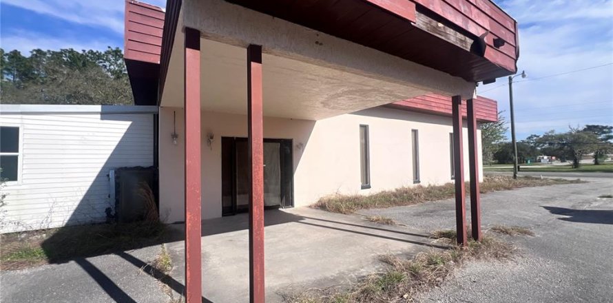 Commercial property in Homosassa, Florida 285.21 sq.m. № 2425709