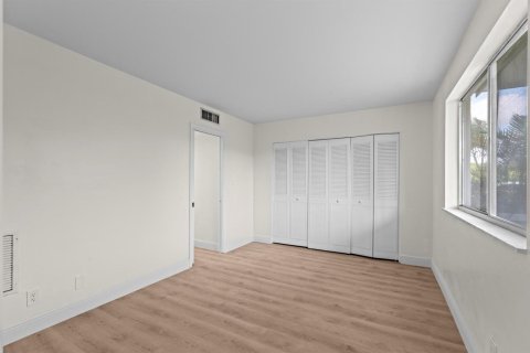 Copropriété à vendre à Lake Worth, Floride: 2 chambres, 83.05 m2 № 2250388 - photo 20