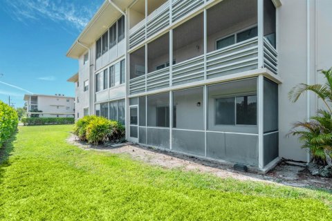 Copropriété à vendre à Lake Worth, Floride: 2 chambres, 83.05 m2 № 2250388 - photo 25