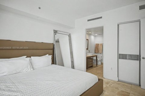 Condominio en alquiler en Miami, Florida, 2 dormitorios, 88.54 m2 № 2085581 - foto 10