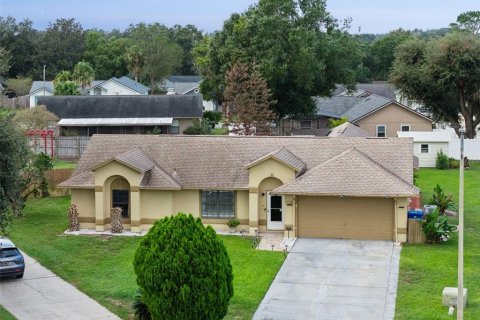 Villa ou maison à vendre à Ocoee, Floride: 3 chambres, 160.91 m2 № 2429194 - photo 2
