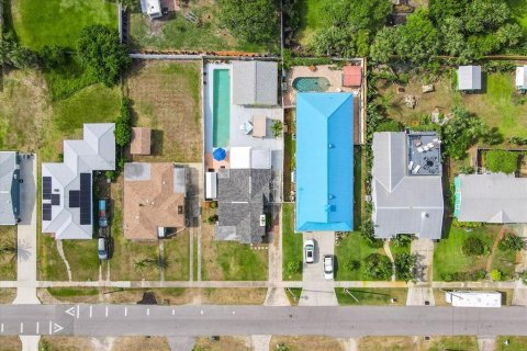 House in Daytona Beach, Florida 3 bedrooms, 184.32 sq.m. № 1681820 - photo 5