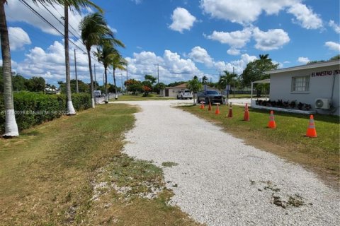 Immobilier commercial à vendre à Homestead, Floride № 2088530 - photo 3