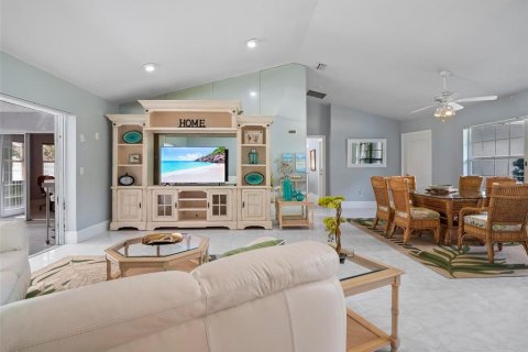 Villa ou maison à vendre à Palm Coast, Floride: 5 chambres, 258.92 m2 № 2099734 - photo 26