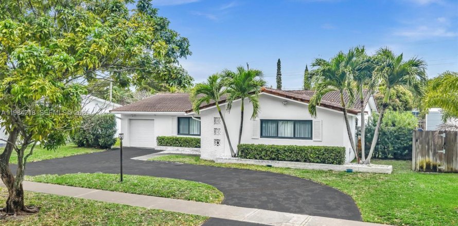 Casa en Hollywood, Florida 3 dormitorios, 162.58 m2 № 2045468