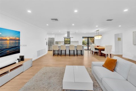 Casa en venta en Hollywood, Florida, 3 dormitorios, 162.58 m2 № 2045468 - foto 18