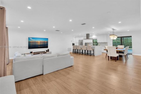 Casa en venta en Hollywood, Florida, 3 dormitorios, 162.58 m2 № 2045468 - foto 23