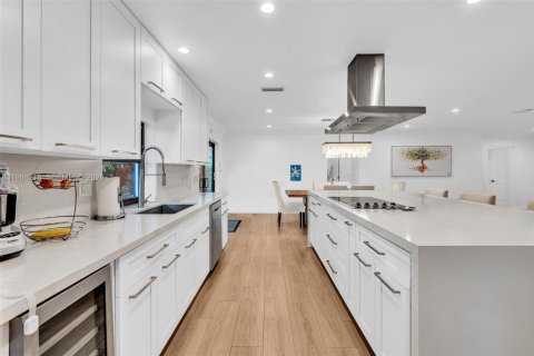 Casa en venta en Hollywood, Florida, 3 dormitorios, 162.58 m2 № 2045468 - foto 13