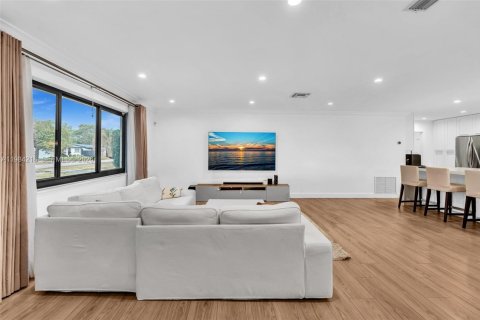 Casa en venta en Hollywood, Florida, 3 dormitorios, 162.58 m2 № 2045468 - foto 20