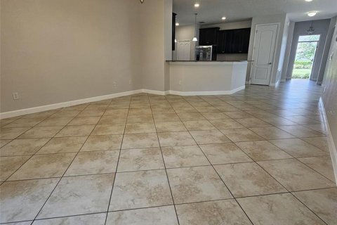 Casa en alquiler en Orlando, Florida, 4 dormitorios, 213.02 m2 № 2156625 - foto 11