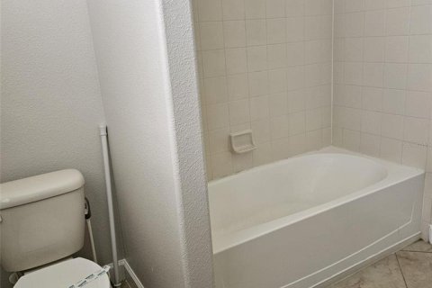 Casa en alquiler en Orlando, Florida, 4 dormitorios, 213.02 m2 № 2156625 - foto 16