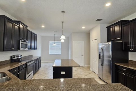 Casa en alquiler en Orlando, Florida, 4 dormitorios, 213.02 m2 № 2156625 - foto 6