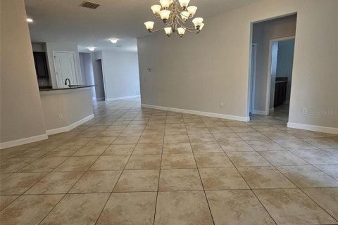 Casa en alquiler en Orlando, Florida, 4 dormitorios, 213.02 m2 № 2156625 - foto 12
