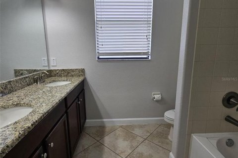 Casa en alquiler en Orlando, Florida, 4 dormitorios, 213.02 m2 № 2156625 - foto 19
