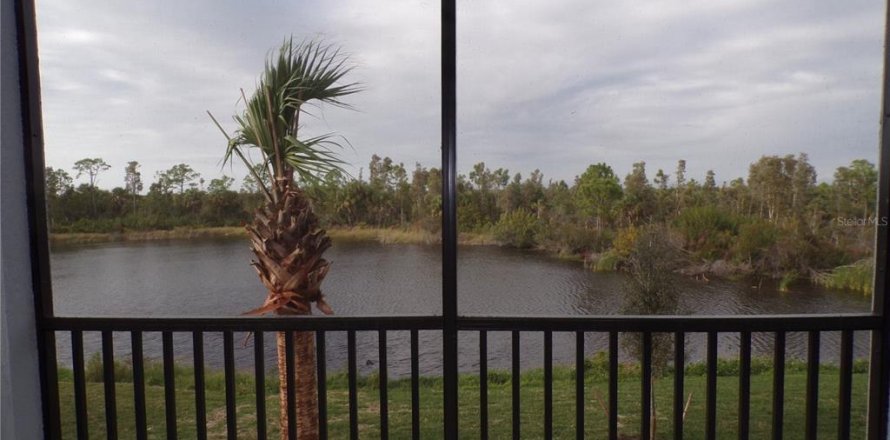 Condo à Punta Gorda, Floride, 3 chambres № 1762251