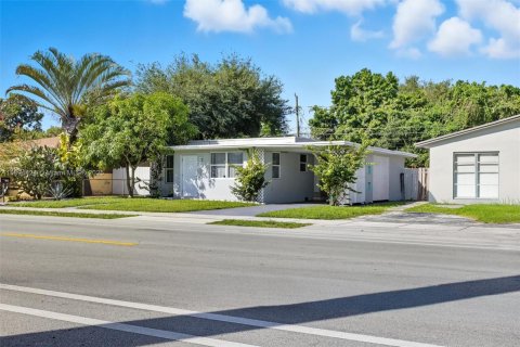 Casa en venta en Hollywood, Florida, 3 dormitorios, 106.28 m2 № 1945931 - foto 25