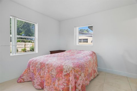 Casa en venta en Hollywood, Florida, 3 dormitorios, 106.28 m2 № 1945931 - foto 10