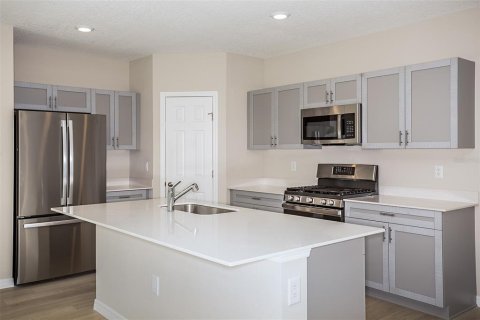 Casa en venta en Davenport, Florida, 4 dormitorios, 189.43 m2 № 1873187 - foto 2