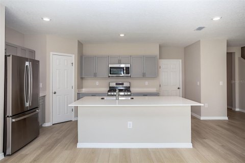 Casa en venta en Davenport, Florida, 4 dormitorios, 189.43 m2 № 1873187 - foto 3