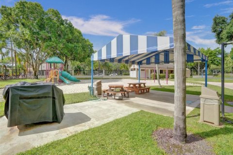 Copropriété à vendre à Coconut Creek, Floride: 2 chambres, 122.07 m2 № 1999399 - photo 21