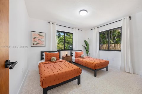 House in Miami, Florida 3 bedrooms, 154.22 sq.m. № 2042686 - photo 15
