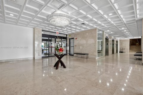 Condo in Sunny Isles Beach, Florida, 1 bedroom  № 2039537 - photo 19