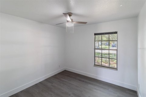 House in Land O' Lakes, Florida 3 bedrooms, 116.69 sq.m. № 1805202 - photo 23