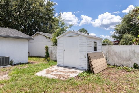 House in Land O' Lakes, Florida 3 bedrooms, 116.69 sq.m. № 1805202 - photo 30