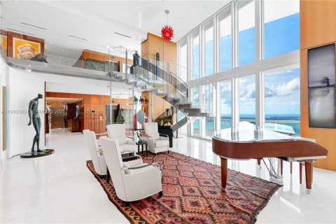 Copropriété à vendre à Miami, Floride: 4 chambres, 929.02 m2 № 2059923 - photo 7