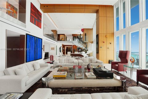 Copropriété à vendre à Miami, Floride: 4 chambres, 929.02 m2 № 2059923 - photo 9