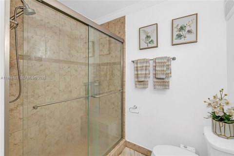 Townhouse in Hialeah, Florida 2 bedrooms, 92.9 sq.m. № 2059287 - photo 10