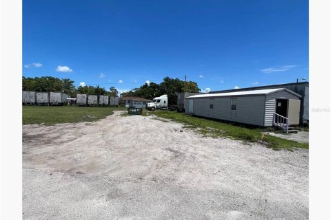 Commercial property in Kissimmee, Florida № 1832890 - photo 5